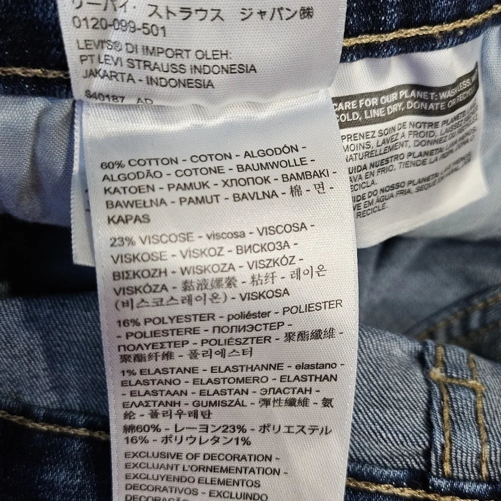 Levi's Boyfriend Medium Wash Blue Denim Jeans Size 31